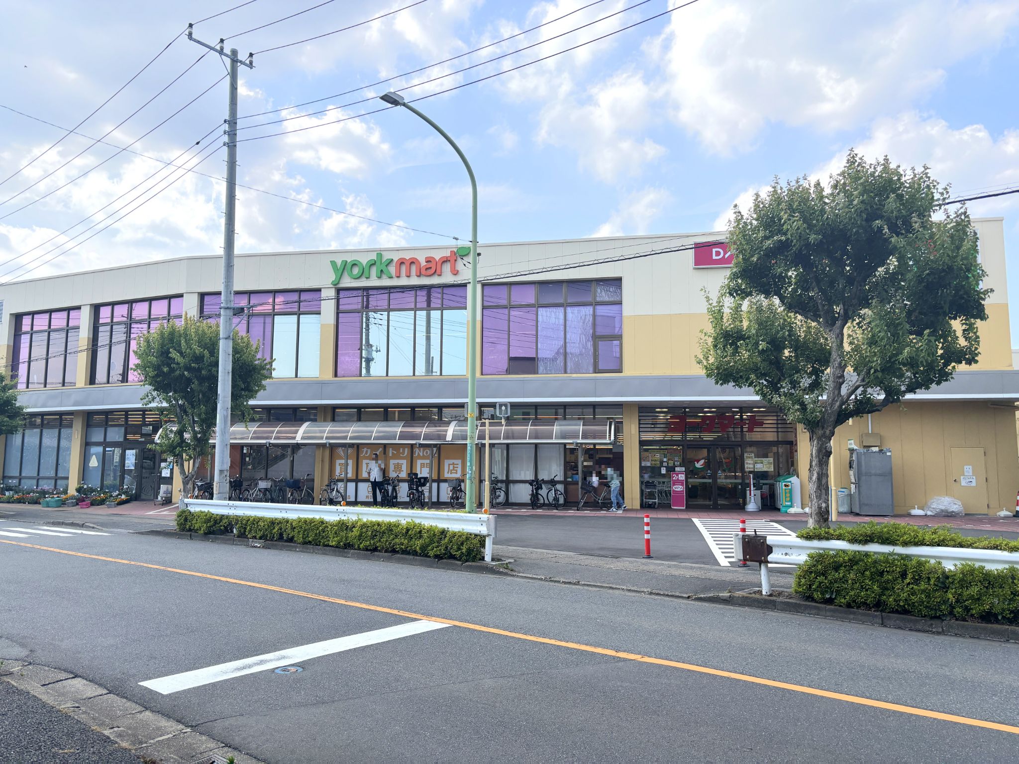 ヨークマート芝前川店